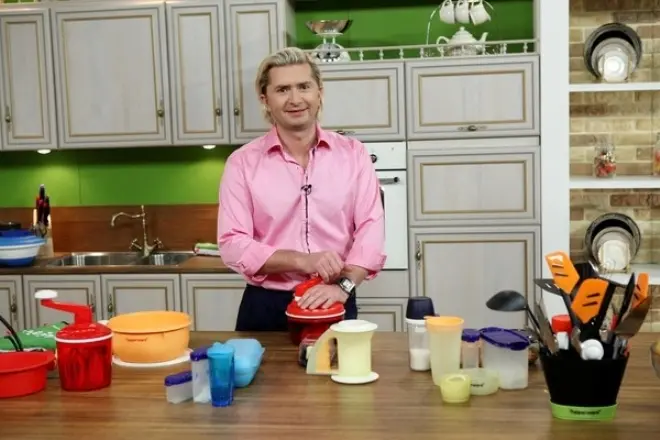 Александр Селезнёв на кухне