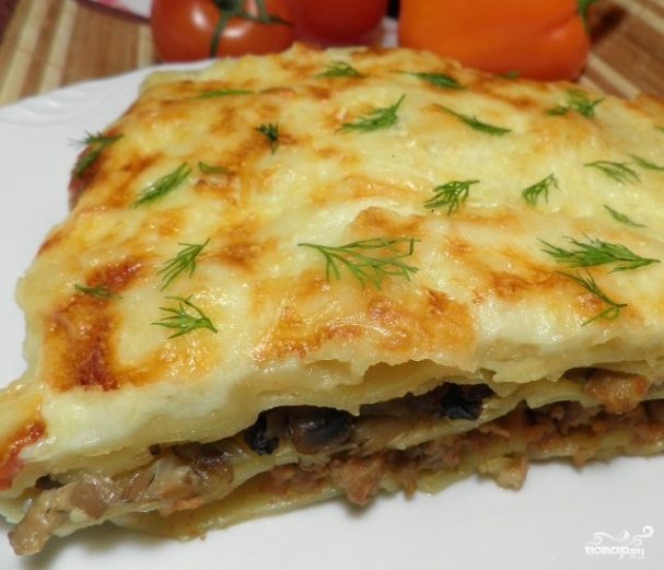 Лазанья из слоеного теста